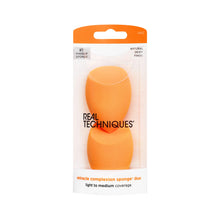 Cargar imagen en el visor de la galería, Real Techniques Miracle Complexion Sponge Duo