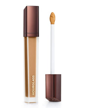 Cargar imagen en el visor de la galería, HOURGLASS VANISH™ AIRBRUSH CONCEALER