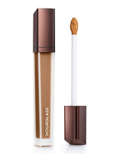 Cargar imagen en el visor de la galería, HOURGLASS VANISH™ AIRBRUSH CONCEALER