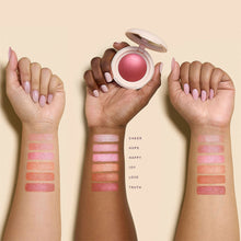 Cargar imagen en el visor de la galería, RARE BEAUTY SOFT PINCH LUMINOUS POWDER BLUSH (RUBOR CON ACABADO BRILLANTE)