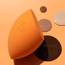 Cargar imagen en el visor de la galería, Real Techniques Miracle Complexion Sponge Duo