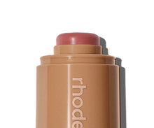 Cargar imagen en el visor de la galería, RHODE POCKET BLUSH - BLUSH DE POCHE