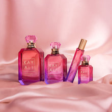 Cargar imagen en el visor de la galería, Kayali Fleur Majesty Rose