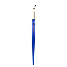 Cargar imagen en el visor de la galería, BDELLIUM GOLDEN TRIANGLE 708 BENT EYELINER (brocha para delinear ojos)