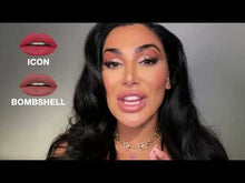 Cargar y reproducir el video en el visor de la galería, HUDA BEAUTY LIQUID MATTE ULTRA CONFORT (labial mate)