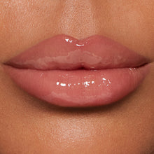 Cargar imagen en el visor de la galería, CHARLOTTE TILBURY  PILLOW TALK BIG LIP PLUMPGASM
