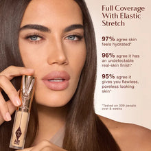 Cargar imagen en el visor de la galería, Charlotte Tilbury Airbrush Flawless Blur Concealer
