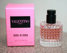 Cargar imagen en el visor de la galería, VALENTINO DONNA BORN IN ROMA EAU DE PARFUM
