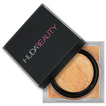 Cargar imagen en el visor de la galería, HUDA BEAUTY  EASY BAKE LOOSE BAKING &amp; SETTING POWDER (polvo traslucido)
