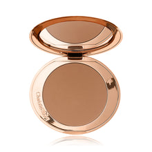 Cargar imagen en el visor de la galería, CHARLOTTE TILBURY CHEEK BRONZER (bronzeador)
