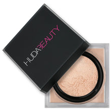 Cargar imagen en el visor de la galería, HUDA BEAUTY  EASY BAKE LOOSE BAKING &amp; SETTING POWDER (polvo traslucido)
