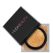 Cargar imagen en el visor de la galería, HUDA BEAUTY  EASY BAKE LOOSE BAKING &amp; SETTING POWDER (polvo traslucido)
