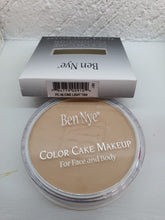 Cargar imagen en el visor de la galería, BEN NYE COLOR CAKE FOUNDATION (maquillaje en polvo compacto)
