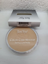 Cargar imagen en el visor de la galería, BEN NYE COLOR CAKE FOUNDATION (maquillaje en polvo compacto)
