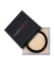 Cargar imagen en el visor de la galería, HUDA BEAUTY  EASY BAKE LOOSE BAKING &amp; SETTING POWDER (polvo traslucido)
