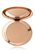 Cargar imagen en el visor de la galería, CHARLOTTE TILBURY CHEEK BRONZER (bronzeador)
