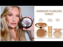 Cargar y reproducir el video en el visor de la galería, CHARLOTTE TILBURY CHEEK BRONZER (bronzeador)
